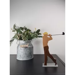 Figurine en bois de golfeur