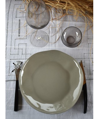Assiette en grès gris acier D27,5