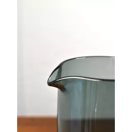 Carafe verte en verre soufflée