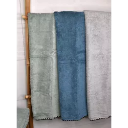 Drap de bain coton gris béton modèle Issey