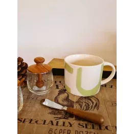 Mug en céramique vert pâle