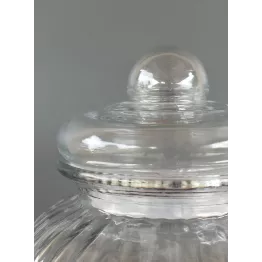 Bocal hermétique en verre strié avec couvercle