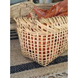 Petit panier de rangement en bambou