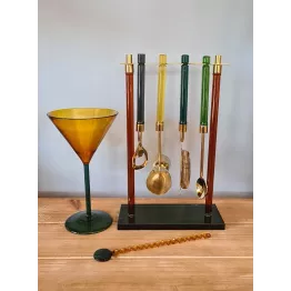 Accessoires cocktail sur présentoir