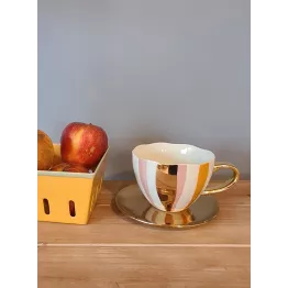 Soucoupe de tasse dorée
