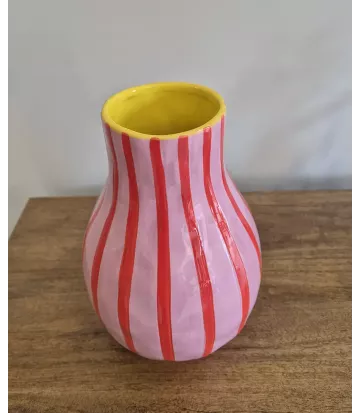 Vase a rayures
