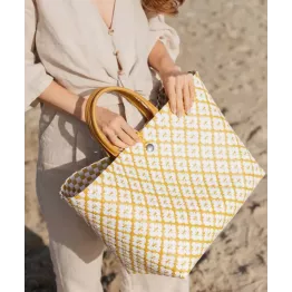 Sac de plage Handed By, un incontournable de l'été. Pratique, élégant, et solide