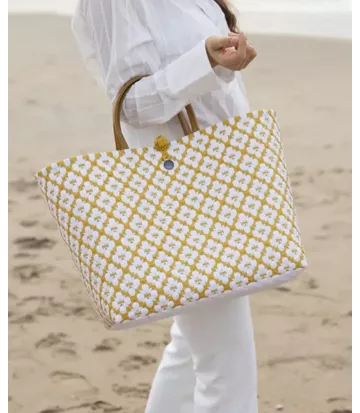 Sac de plage Handed By, un incontournable de l'été. Pratique, élégant, et solide