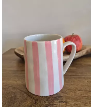 Mug rayures rose  Bloomingville : élégance et douceur au quotidien