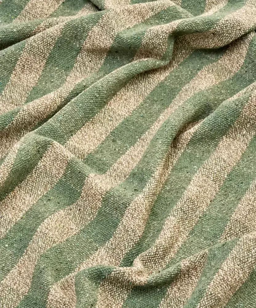 Plaid vert Madam Stoltz en coton recyclé 125x175 cm