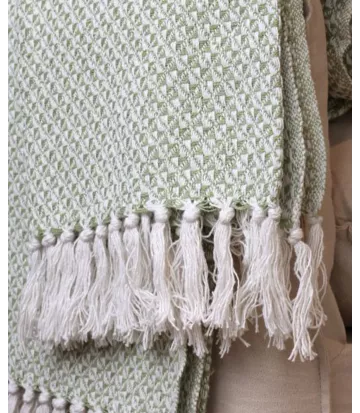 Plaid cocooning vert sauge et écru | Chic Antique