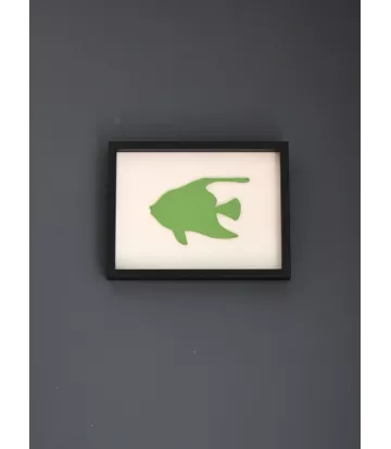 Cadre poisson vert en bois peint 18 * 24