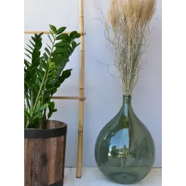 Vase bouteille en verre modèle Aheli couleur sauge