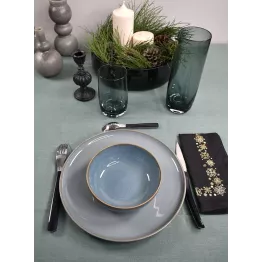 Assiette émaillée plate en grès couleur eucalyptus