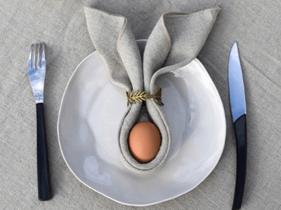 5 idées decoration paques fait main rapides pour la maison présentation de table, oreilles de lapin
